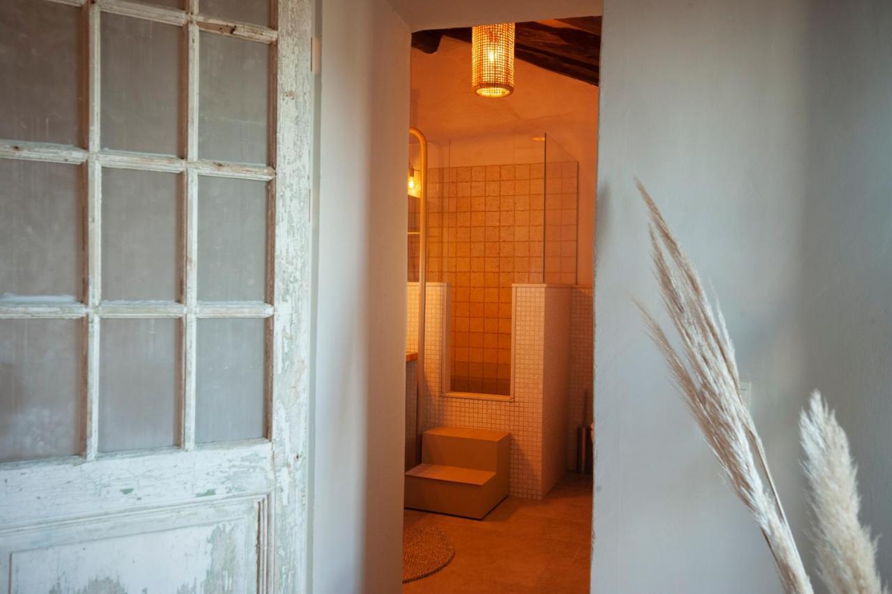 Cal Mestre Guest house *