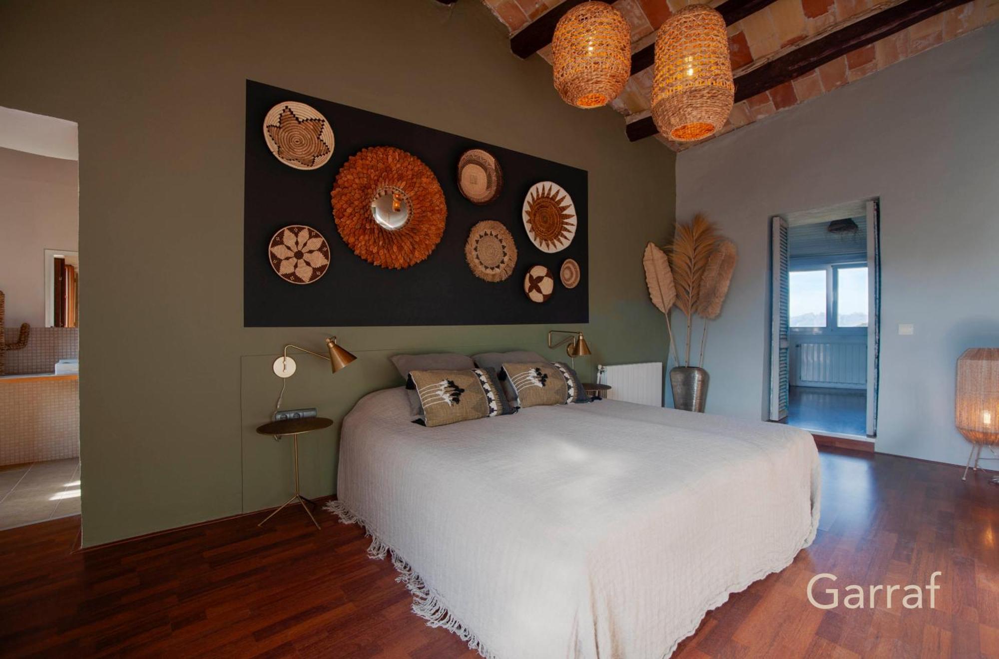 Cal Mestre Guest house